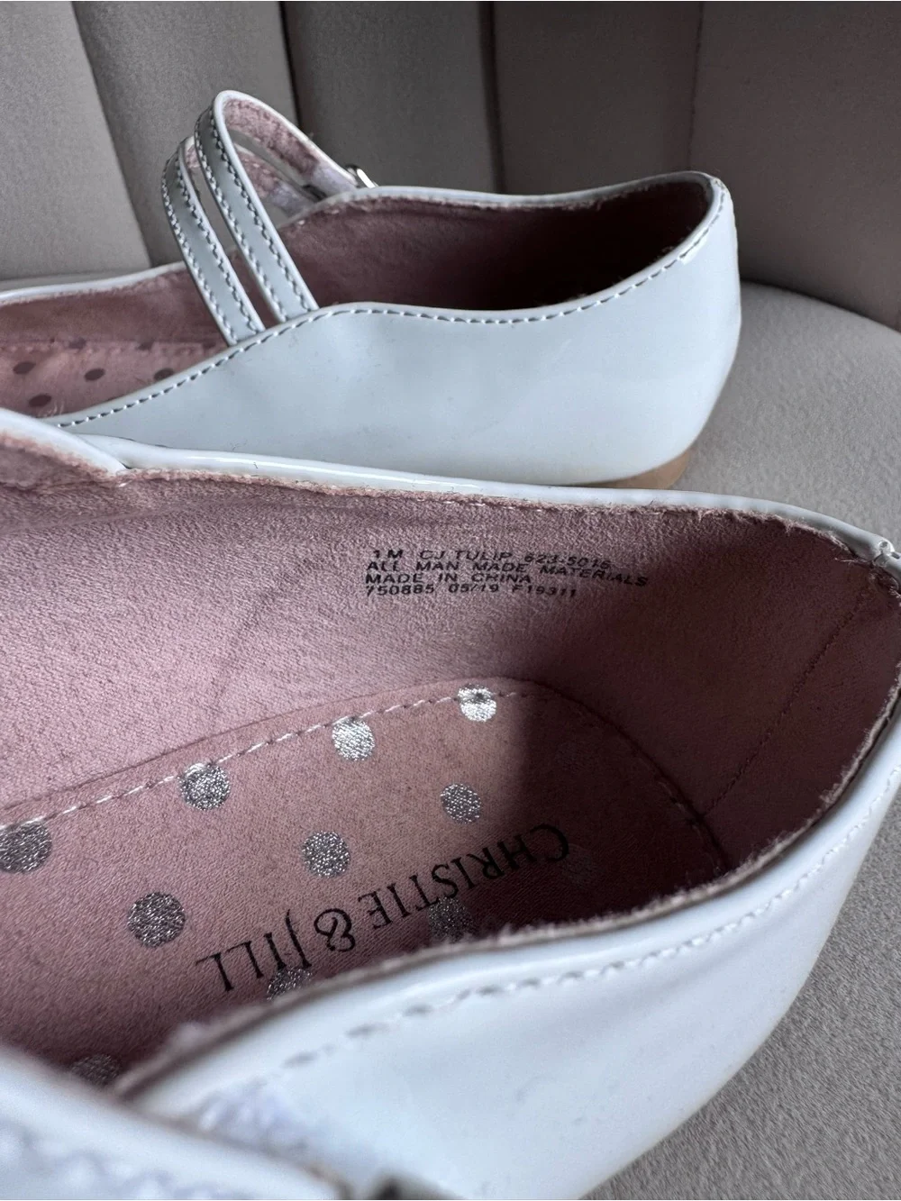 Christie & Jill White Girls' Patent Mary Jane Dress Shoes with Straps Size 1 NIB